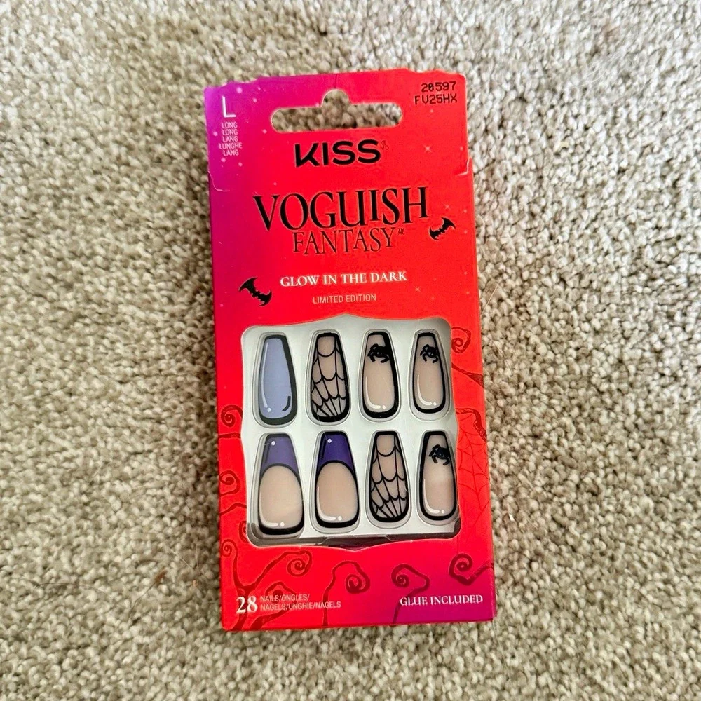 KISS Halloween Glow in the Dark Press-On Nails Long Coffin Purple Nude Black